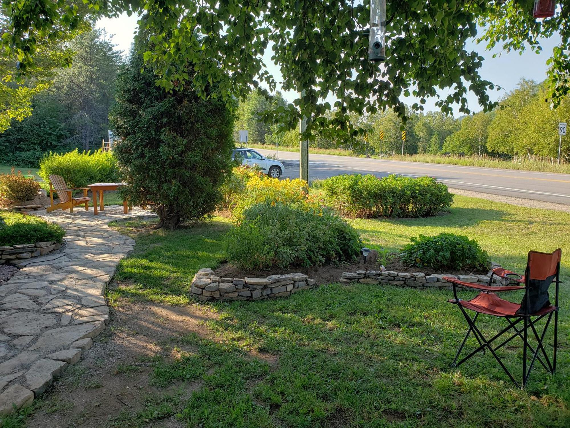 Résidence Touristique Les Bouleaux Petit-Saguenay Esterno foto